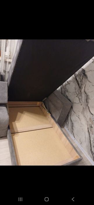 Диван срочно продам