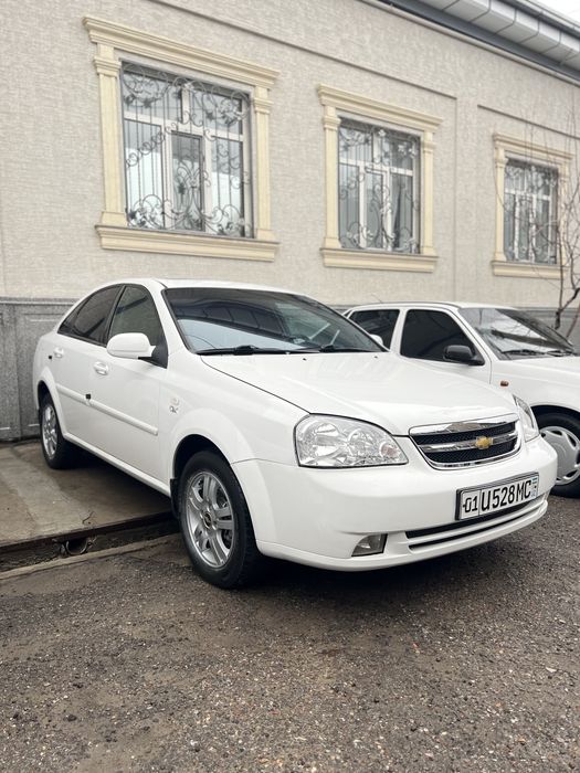 Lacetti 1.6 avtomat 2013