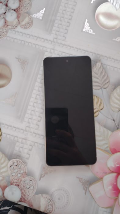 Продам телефон realmy c 67