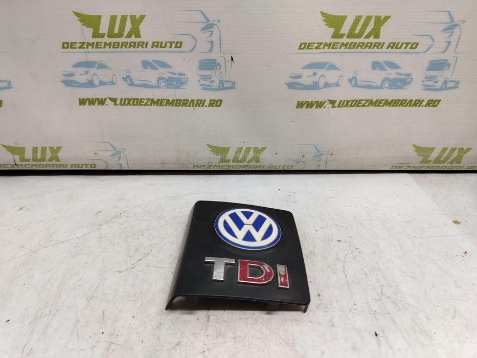 Emblema logo capac motor 013426a Volkswagen Passat B5 (1996 - 2000)