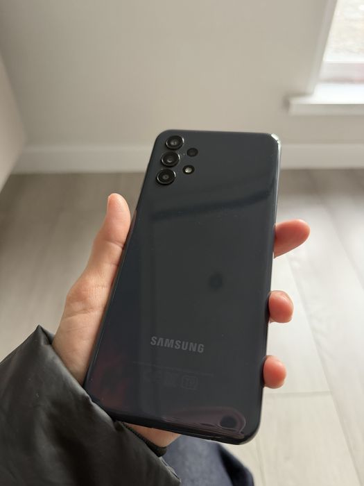 Самсунг А13 в хорошем сотоянии