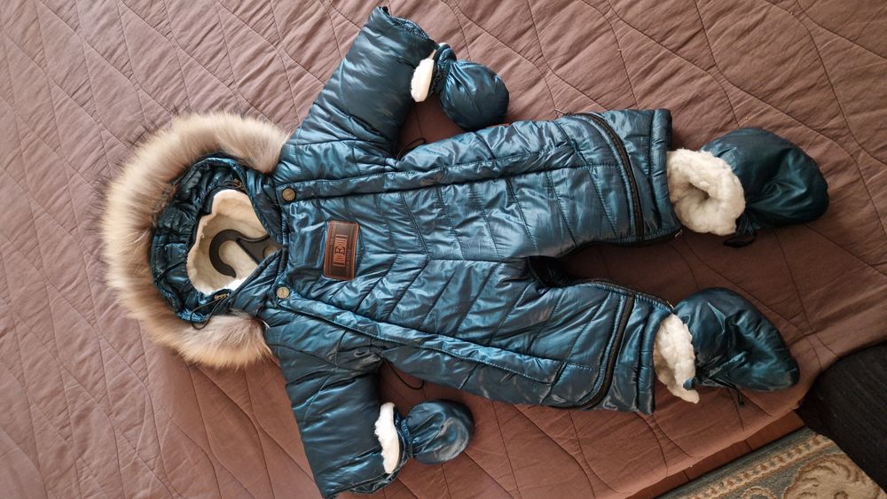 Продам детский комбинезон