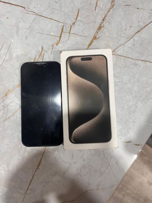 Продам айфон 15 про мах