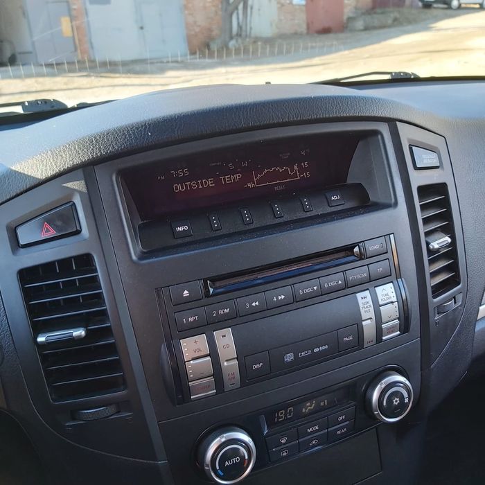 Продам Mitsubishi Pajero