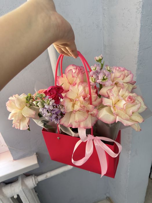 Продам букеты свежие