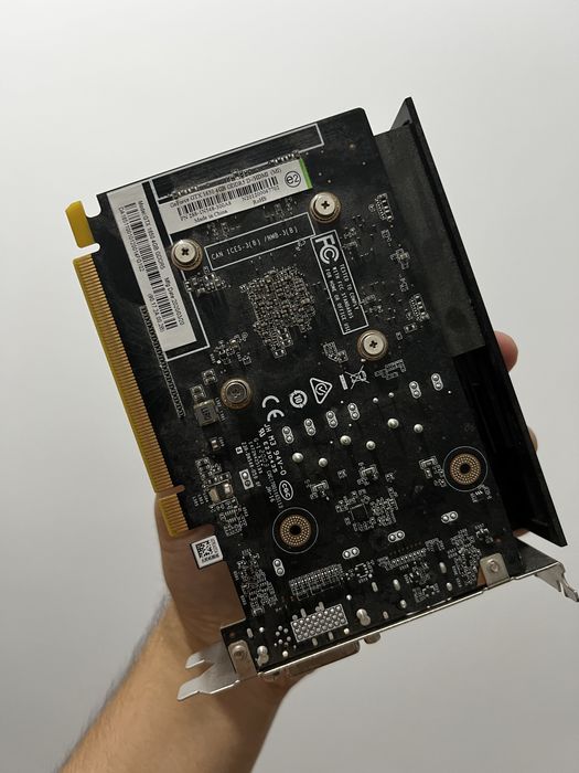 Видеокарта GTX 1650 4gb