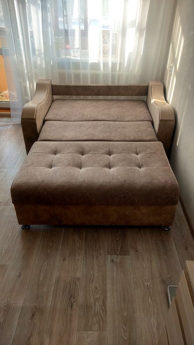 Диван 60.000тг            .