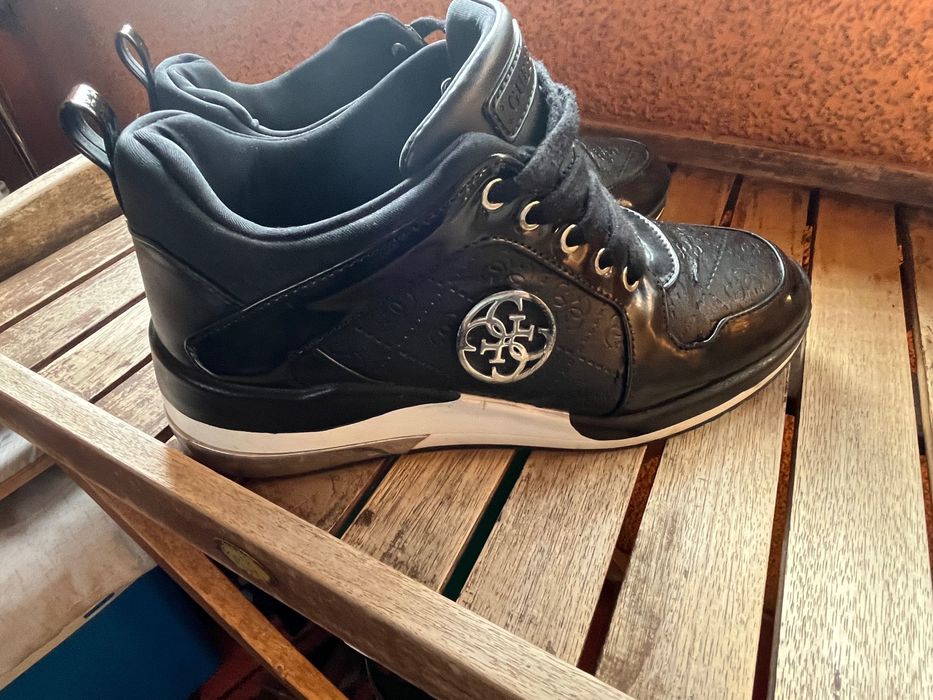 Дамски сникърси  Guess