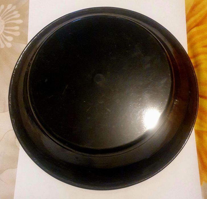 Farfurie metal pictata