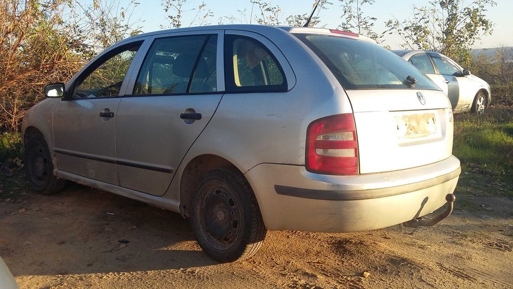 Шкода Фабия 1.4мпи 60кс 2002г - Skoda Fabia 1.4Mpi