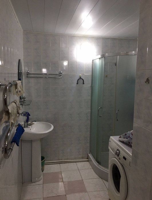 3/2/5 Ялангач Эко базар Чимган Кирпич 70м2