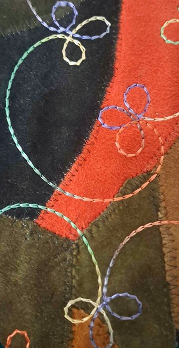 Кожен елек с декоративен шев