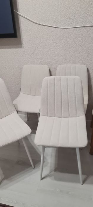 Продам новые стуля