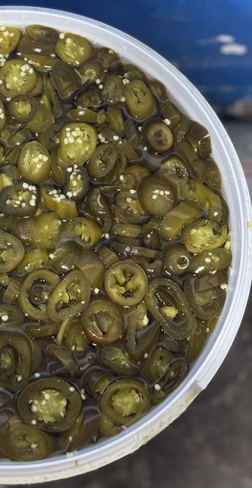 Маринованные перец и халапеньо