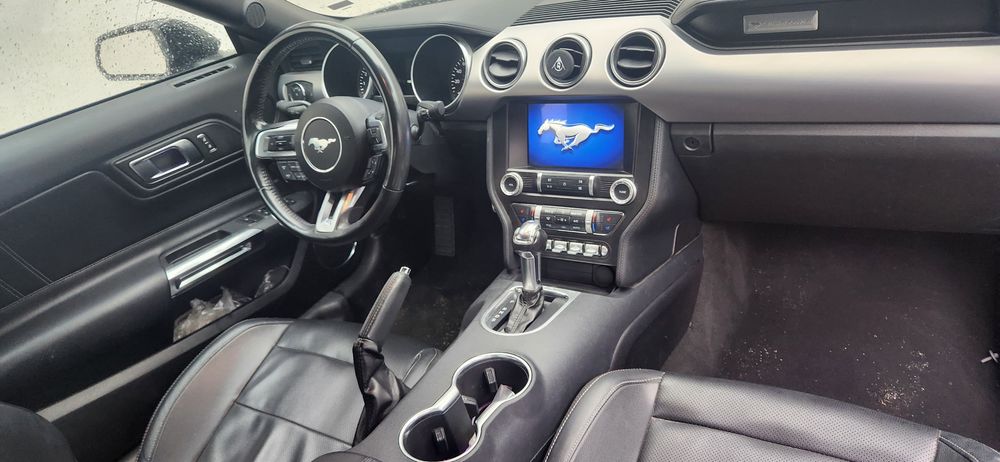 2022. .Ford Mustang Cabrio Ecoboost.2,3 /2022