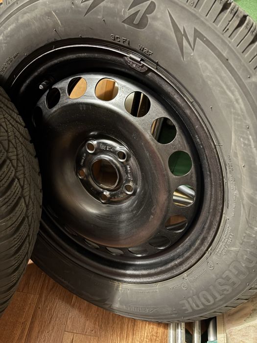Jante Otel VW Passat Cauciucuri Iarna Bridgestone 215/60/16