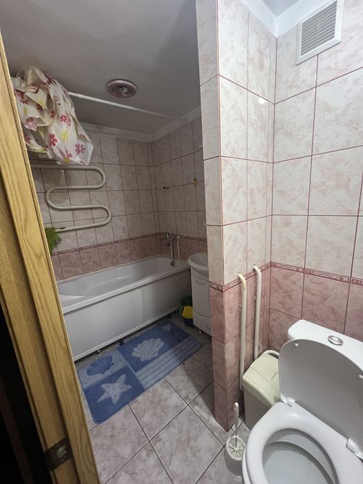 Сдам  срочно 1,5 кв за 140000