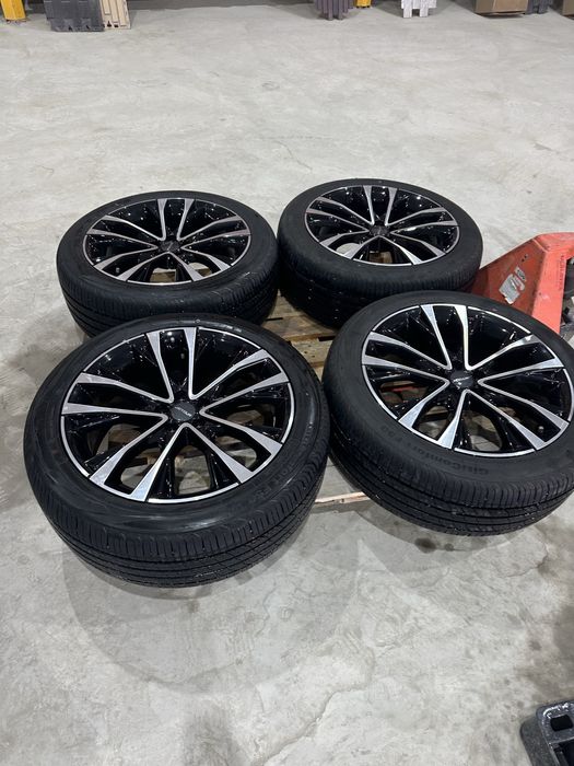 Диски с покрышками 255/45/20