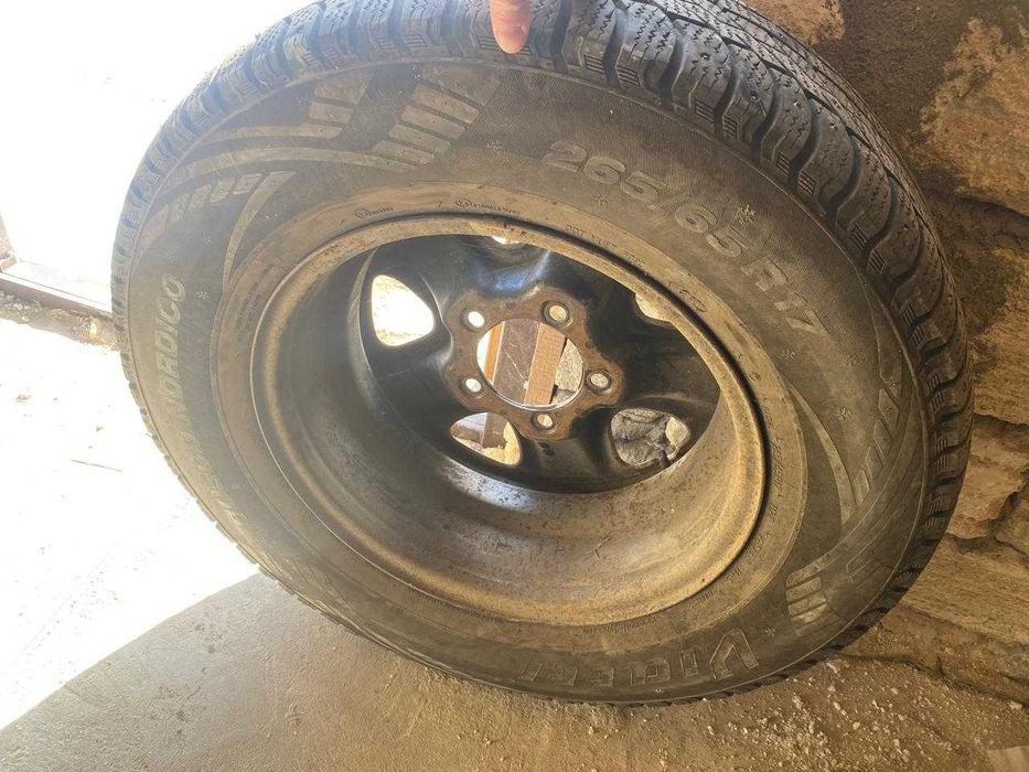 продам резины шины с дисками на крузак