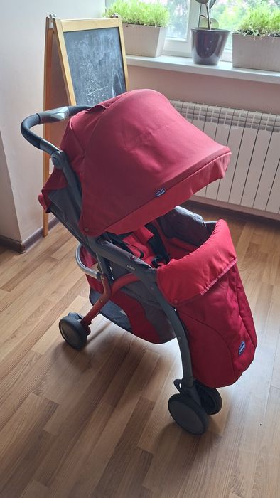 Коляска Chicco SimpliCity в подарок толокар