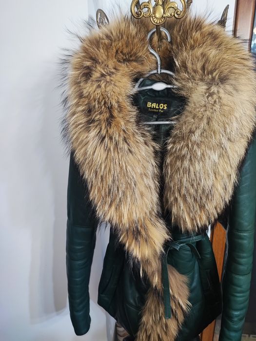 Лисица с качулка