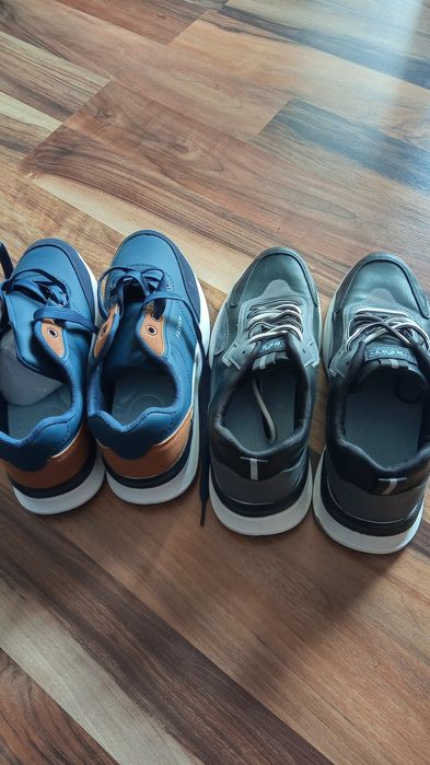 Vând Adidași noi nepurtati mărimea 42