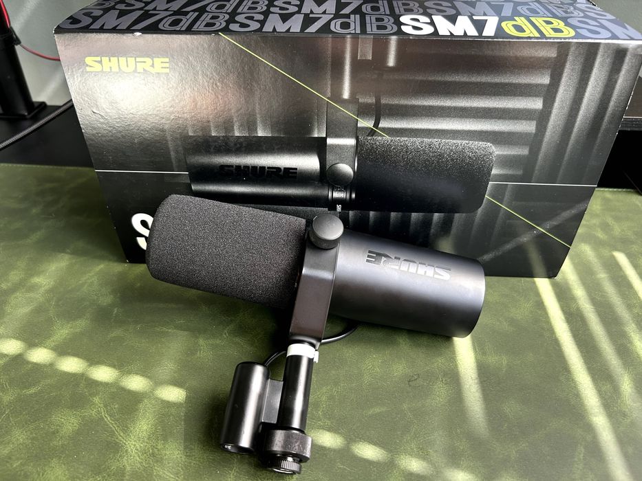 Студиен Микрофон Shure SM7B XLR