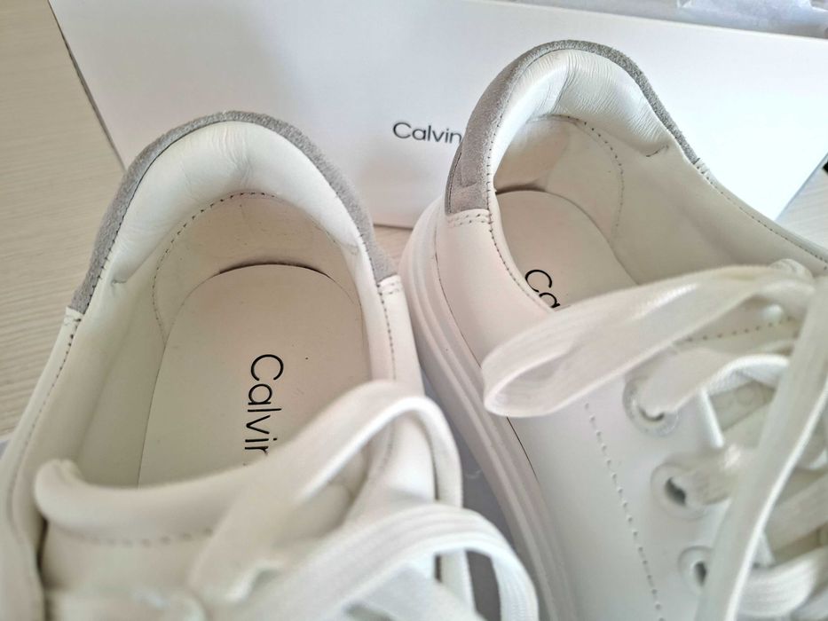 Calvin Klein бели кожени маратонки 38 номер