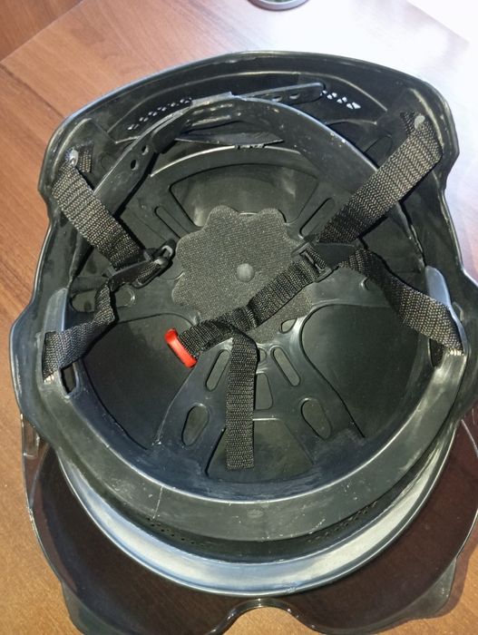 Продам Каску   .