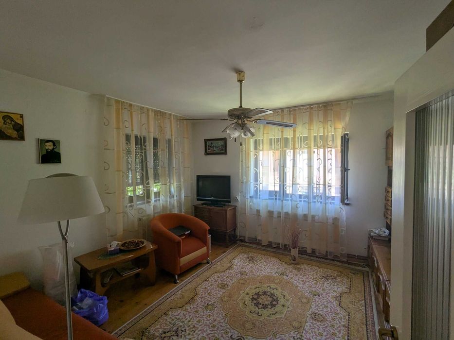 Vand casa cocheta 3 camere Deva