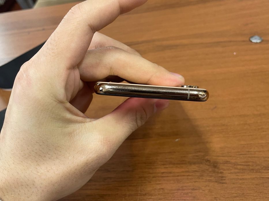 iPhone XS 64гб ориг