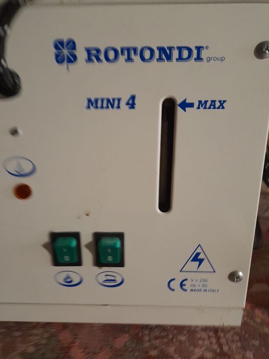 Stație de călcat profesională