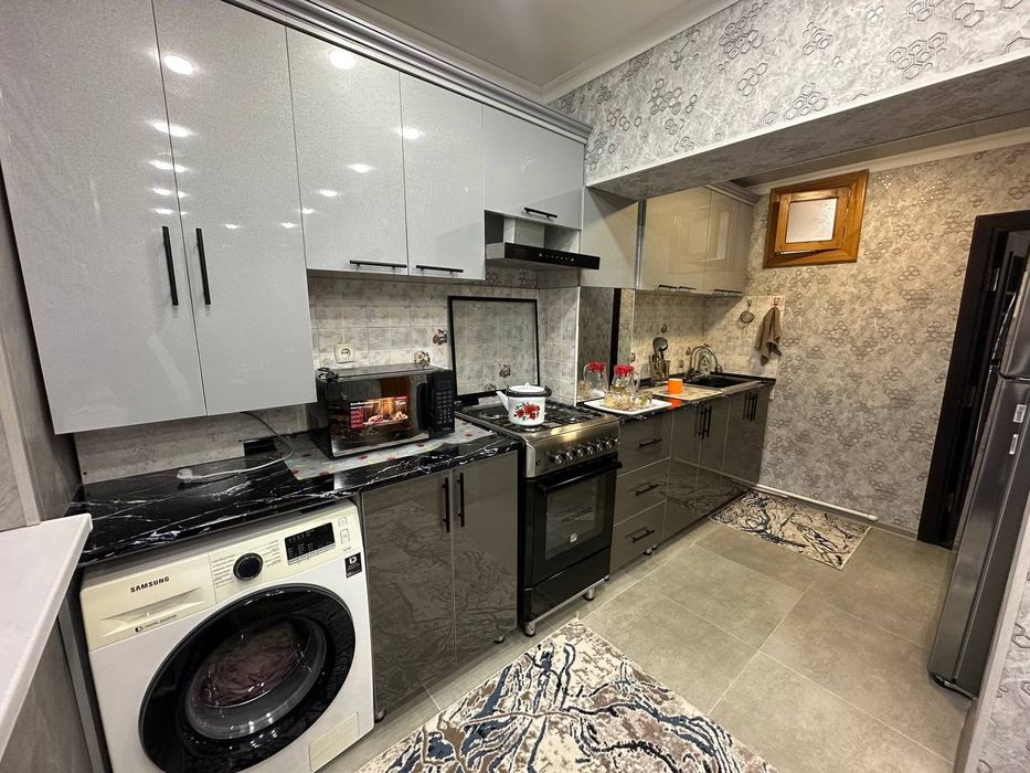 Яккасарой — Ракат массив, Космонавтлар метро ёни 2 хона