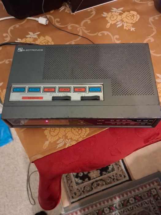 Radio nemtesc ukw/mw - Electronics Radiowecker 8W , sunet tare
