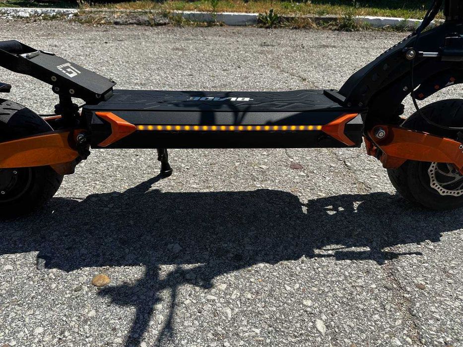 Продавам електрическа тротинетка Teverun Blade GT 60v 23a