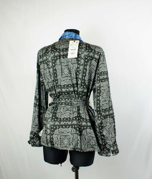 Sacou tip kimono ZARA bandana print, mărimea M – purtat foarte puțin