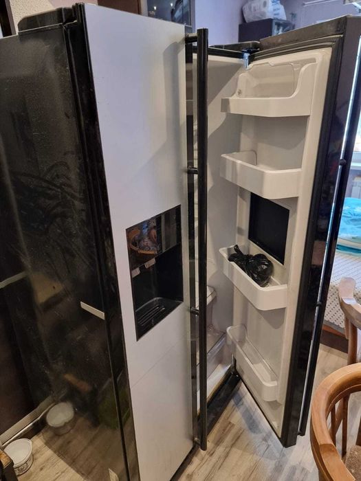 Отдам холодильник Samsung