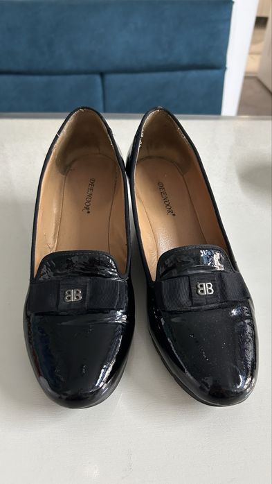 Туфли лаковые 37р.