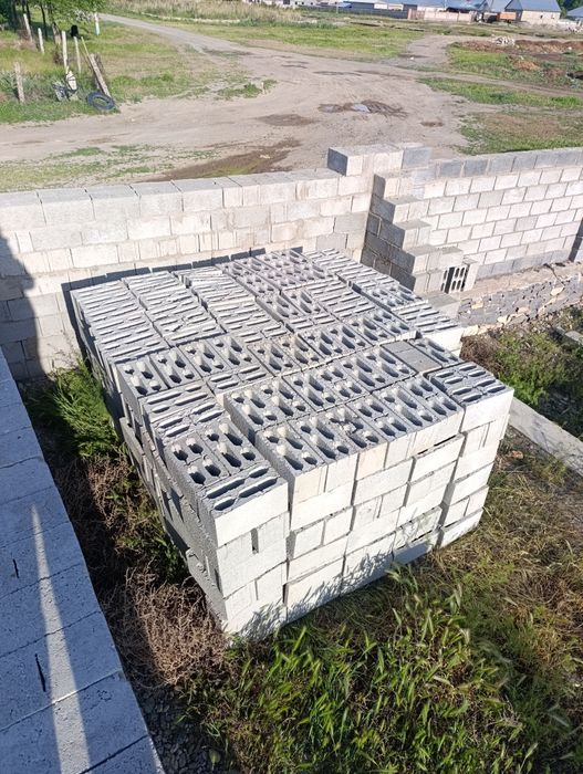 Пескоблок стеные и заборные