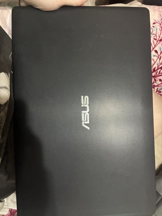 Ноутбук ASUS