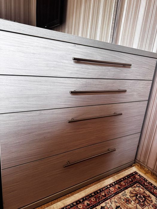 Продам комод двойной ЛДСП