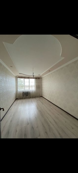 Srochna 3 xonali  dom sotiladi