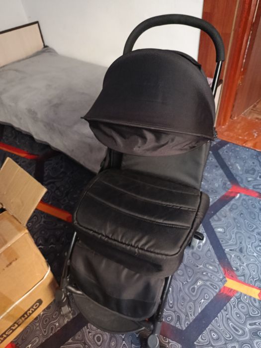 Продам детскую коляску