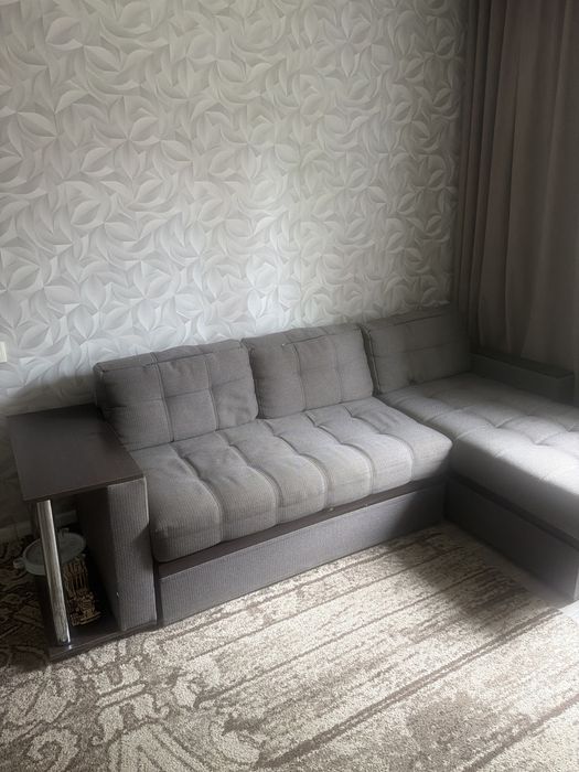 Срочно продам диван