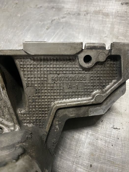 Кронштейн сАуди АСК 2.8