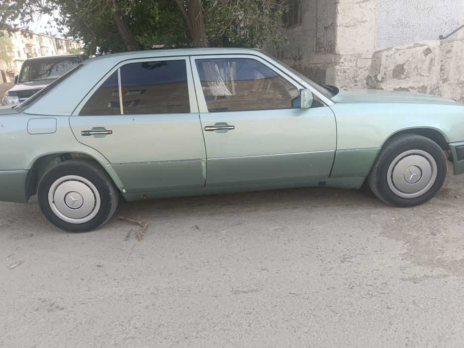 Мерседес бенз е260