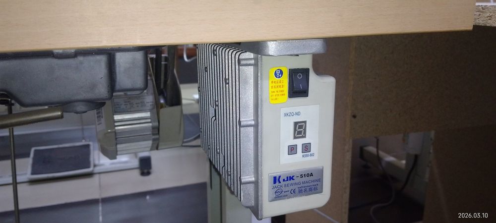 Продам срочно швейные машинки typical в отличном состоянии
