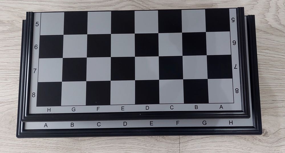 Шахматы, шашки, нарды, домино