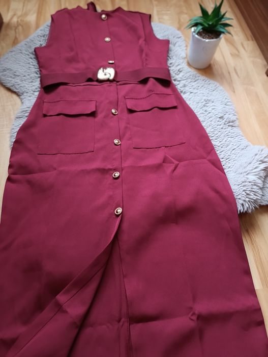 Рокля цвят бордо