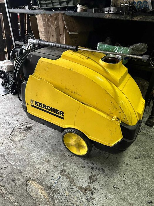 Se vinde masini  rectificari.